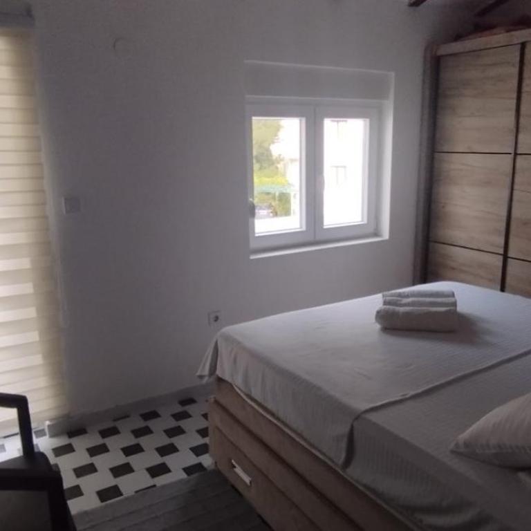 Budva stan Natasa - Two-Bedroom Apartment - 25