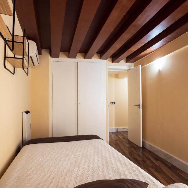 HERMOSA 7 - Two-Bedroom Apartment - 25