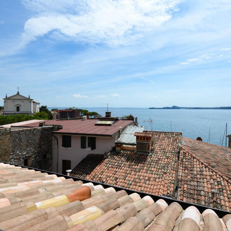Tre passi dal lago 2 - Appartamento con 2 Camere da Letto - 32