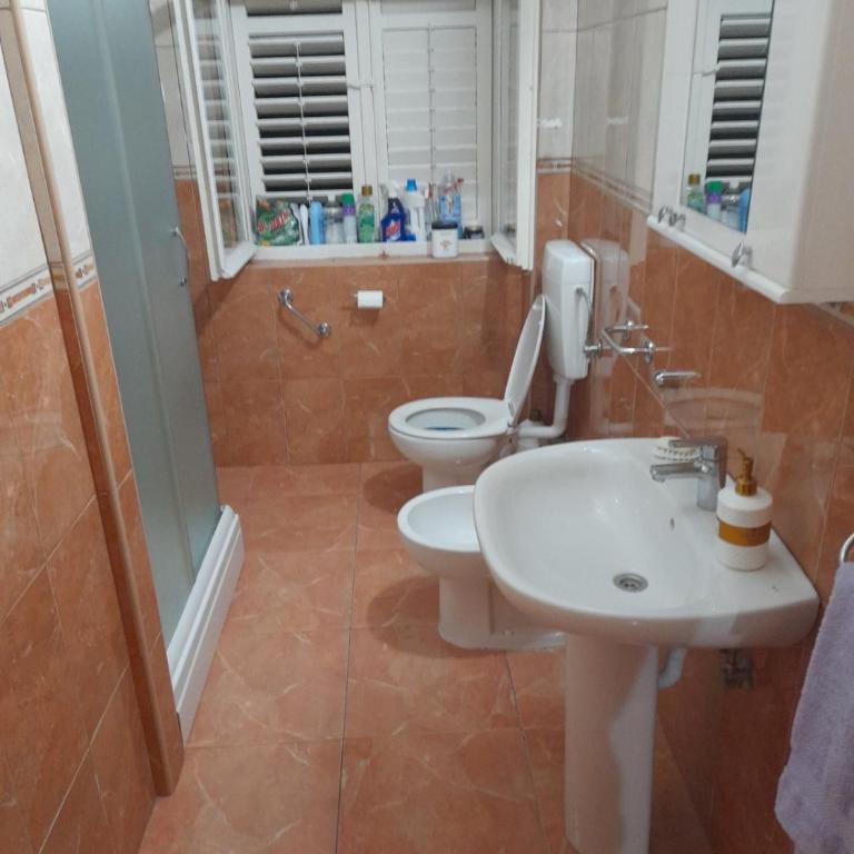 Anita Guest House - Two-Bedroom Apartment - 14