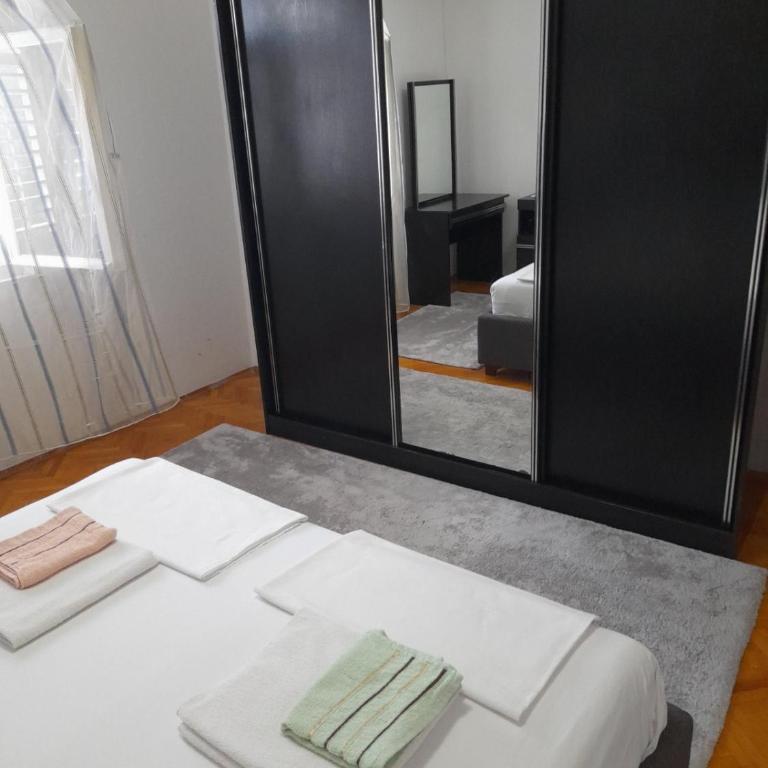 Anita Guest House - Two-Bedroom Apartment - 6