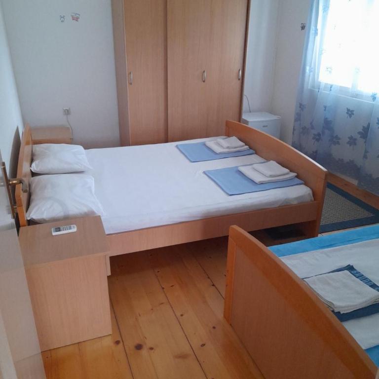 Anita Guest House - Two-Bedroom Apartment - 8