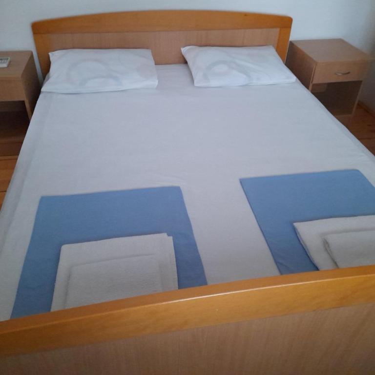 Anita Guest House - Two-Bedroom Apartment - 10