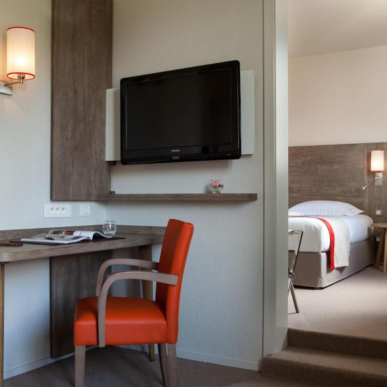 Logis Hôtel Beauséjour Colmar - Suite Junior Classique - 1