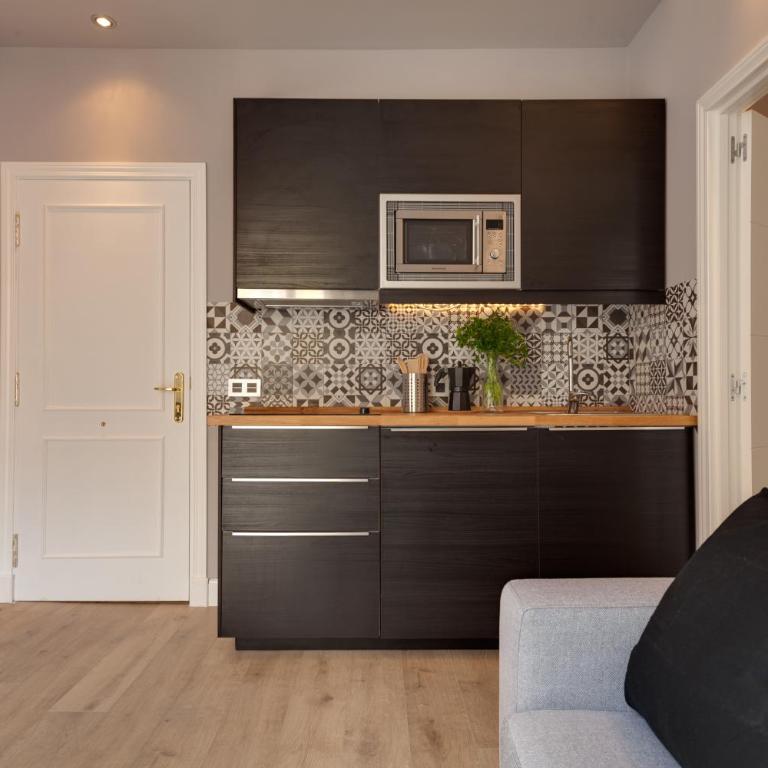 SUITES YOU Platinum - One-Dedroom Apartment with Balcony (3-5 Adults) - 8