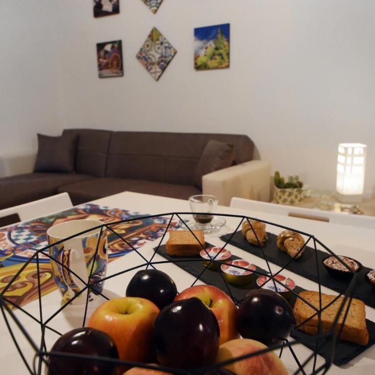 Nigra Apartments - One-Bedroom House - 1