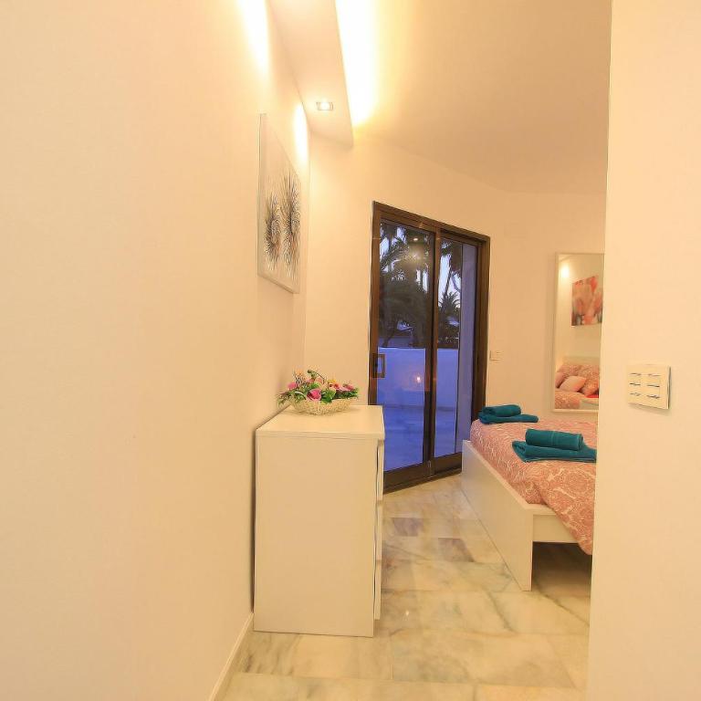 1108 Beachfront 2 apartments with roofterrace 80mtrgt beach 3 pools - Apartamento - 40