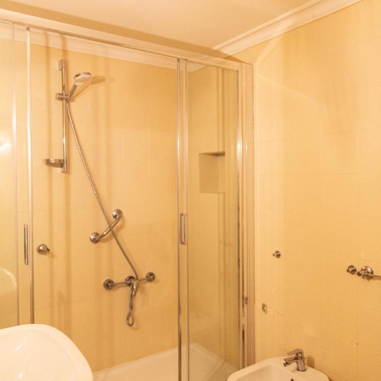 Strategic 2BR Apartment - Appartamento con 3 Camere da Letto - 3