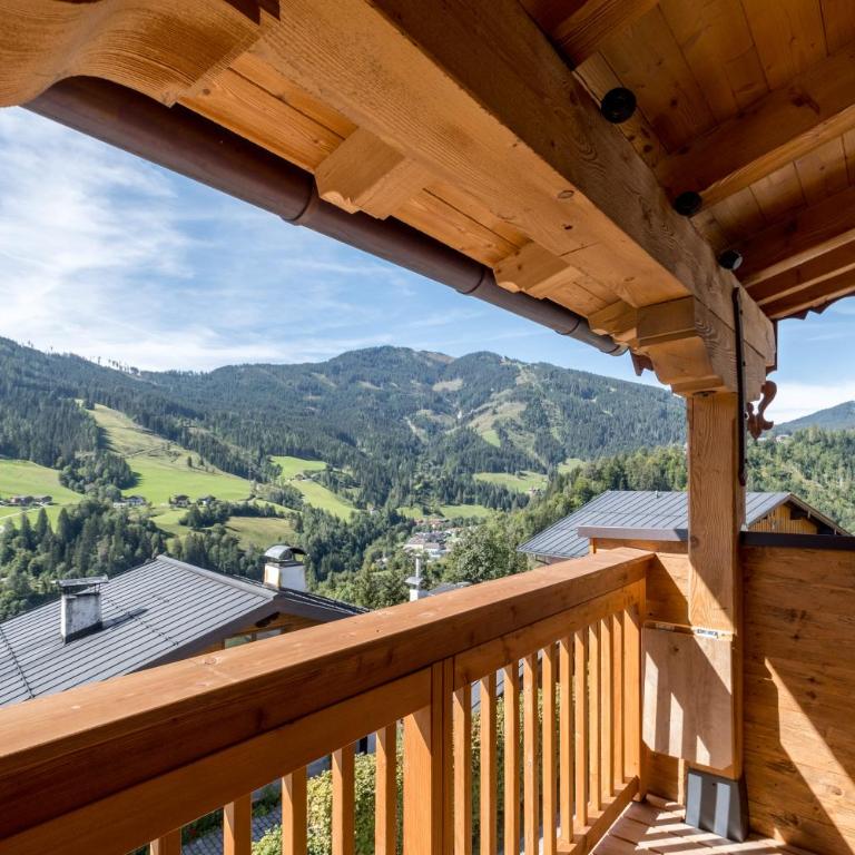Tauernhaus Sonnblick Top 1 - 13p - 5 kamers - luxe - sauna - uitzicht - Chalet - 3