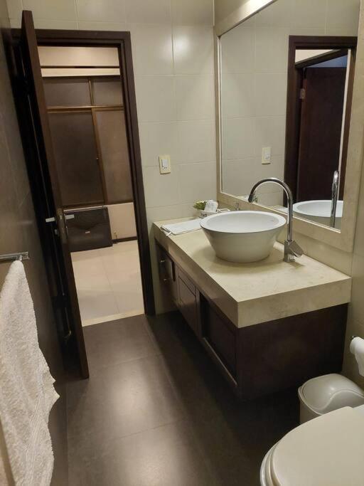 Hermoso y céntrico departamento en Tarija Bolivia - Two-Bedroom Apartment - 9