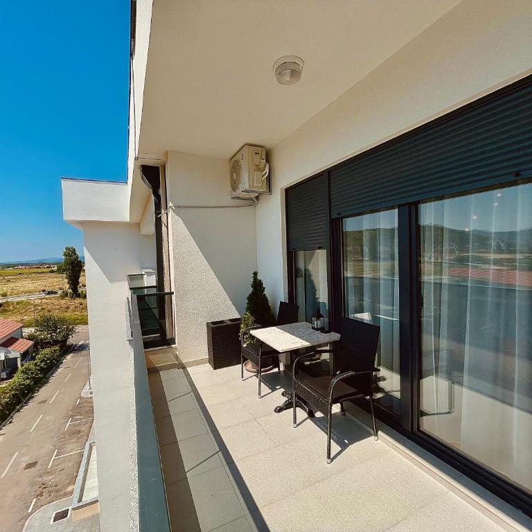 Vista - One-Bedroom Apartment - 14