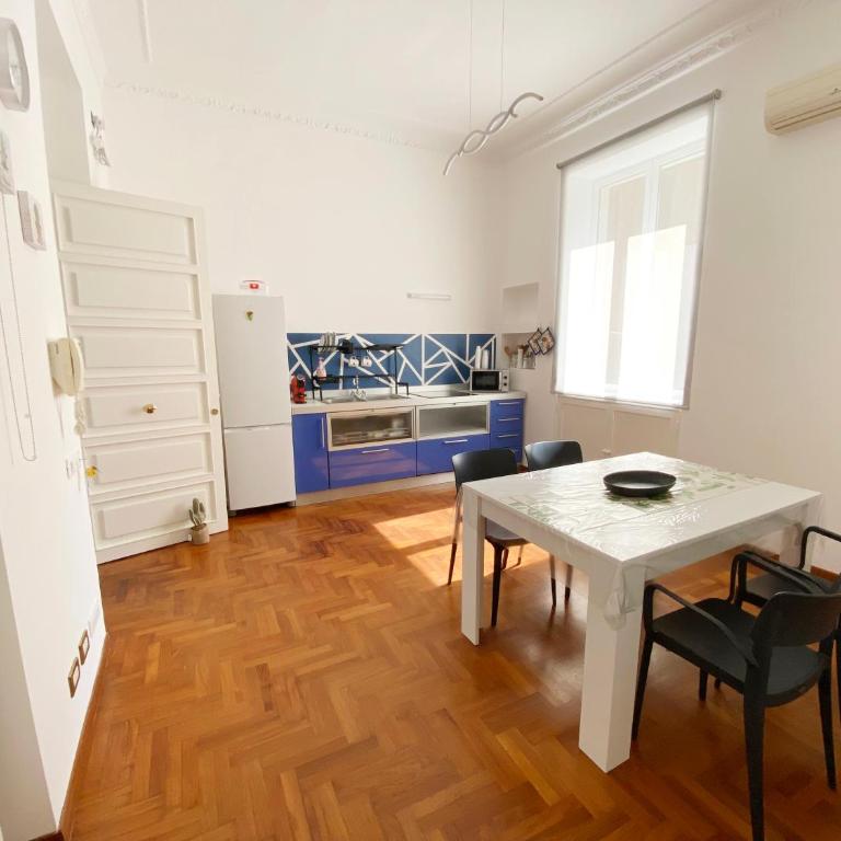 Kamaffari Central Apartment - Appartamento con 2 Camere da Letto - 1
