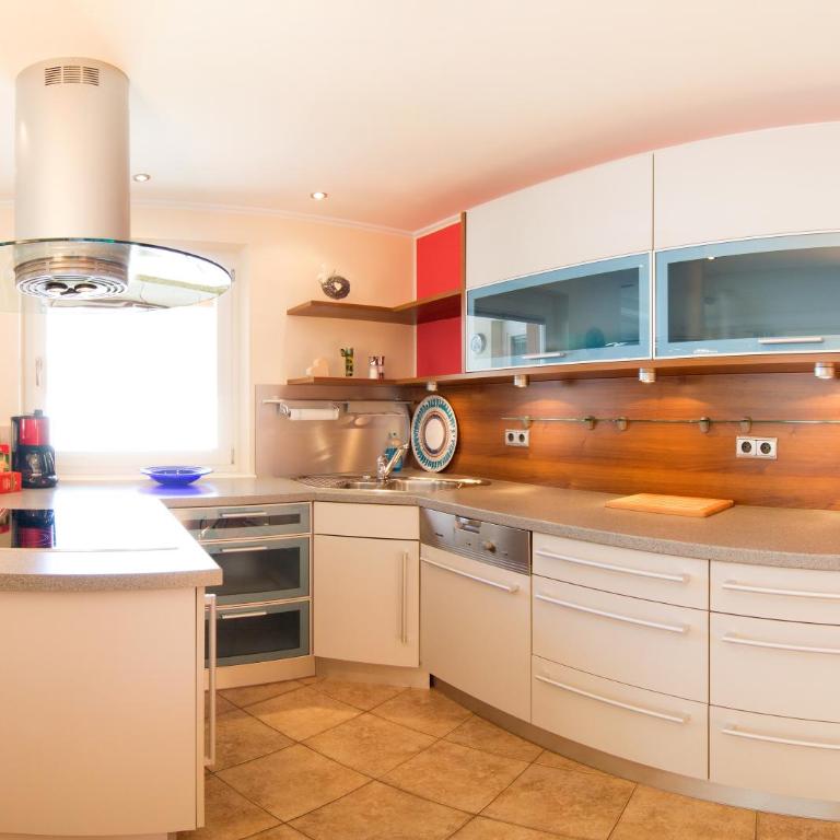 Hotel Brunnenhof - Apartment mit 2 Schlafzimmern und eigenem Garten - 1