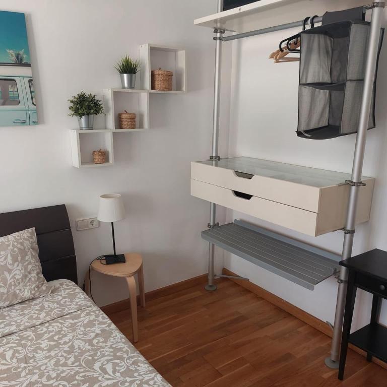 Apartamento tranquilo cerca de la Sagrada Familia - Three-Bedroom Apartment - 15
