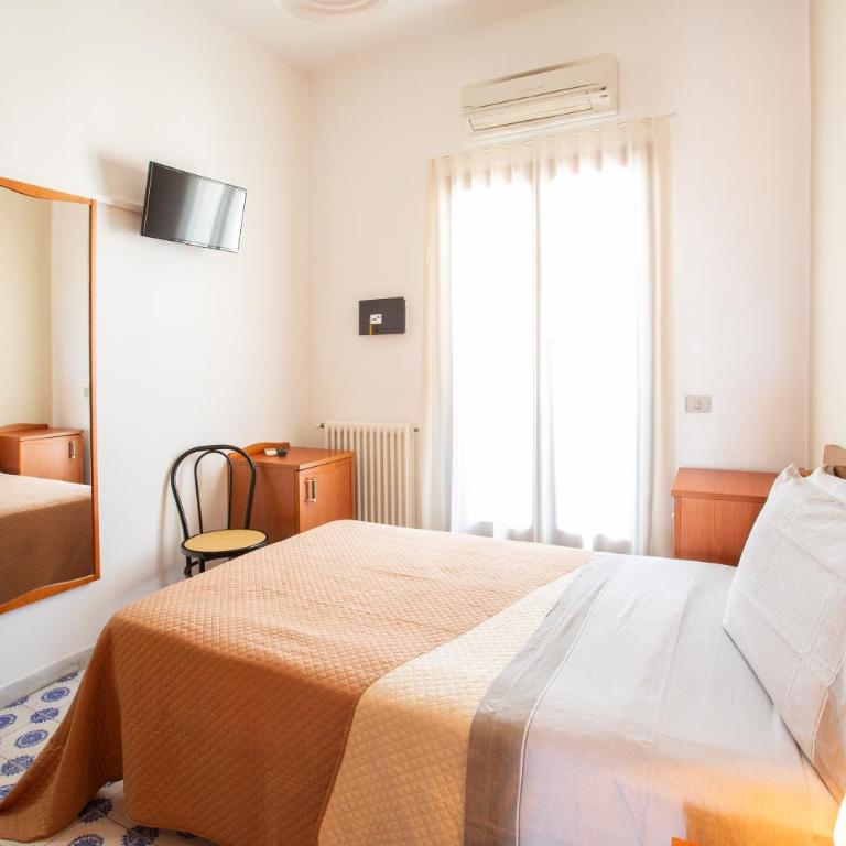 Hotel 2 Mari - Vieste - Camera Singola con Bagno - 3