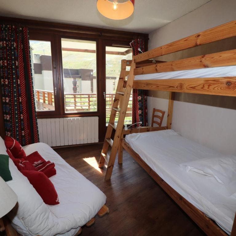 Appartement rénové 3 pièces, skis aux pieds, balcon, WiFi, Val Claret - FR-1-502-369 - Apartment - 5