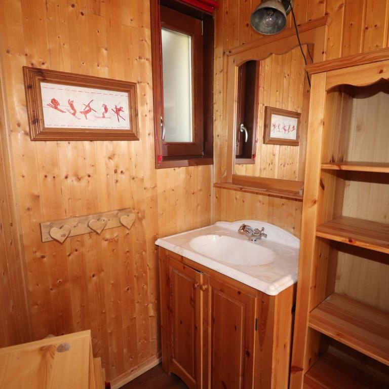 Appartement rénové 3 pièces, skis aux pieds, balcon, WiFi, Val Claret - FR-1-502-369 - Apartment - 9