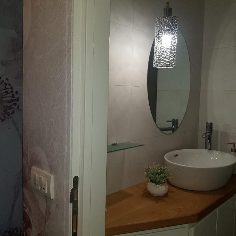 Emily apartment - One-Bedroom Apartment - 2