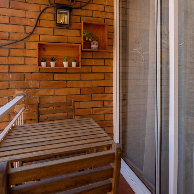 Quiet 2BR Near Marina Metro Workspace - Apartment - 12