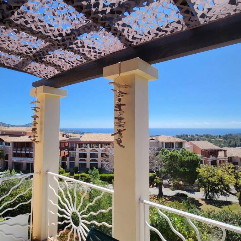 Saint-Raphael- Vue mer et Massif de l'Esterel - Appartamento con 1 Camera da Letto - 2