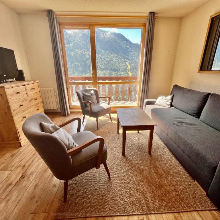 VAUJANYLOCATIONS - LA FARE 30 - Appartement avec Vue sur la Montagne - 10