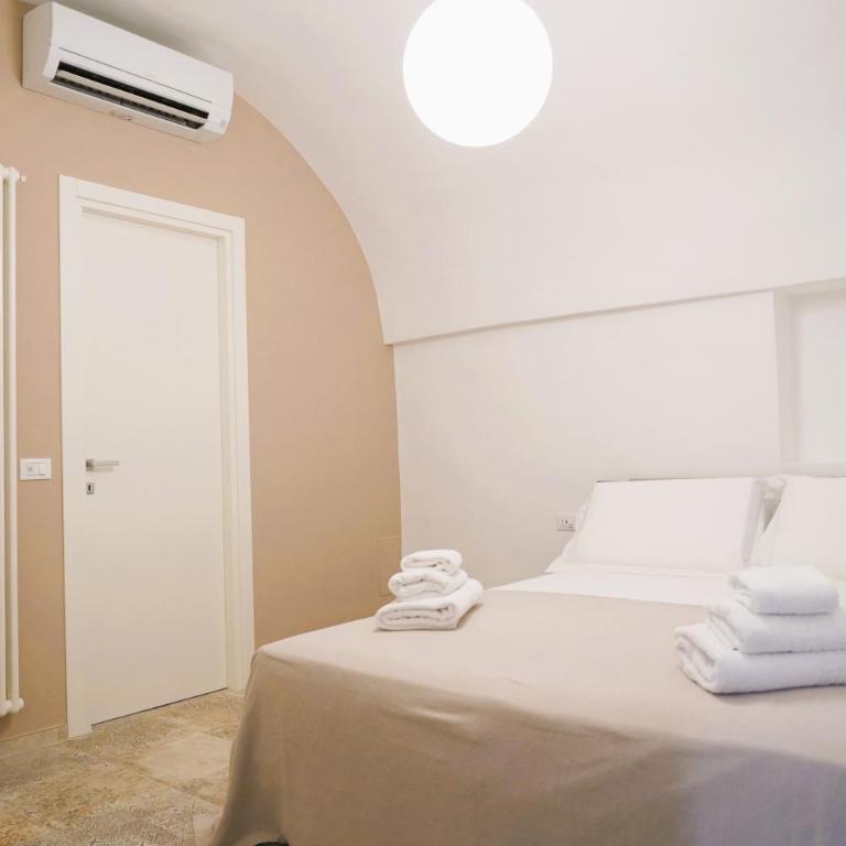 Palazzo Lorizzo - nel CUORE di OSTUNI - Two-Bedroom House - 6