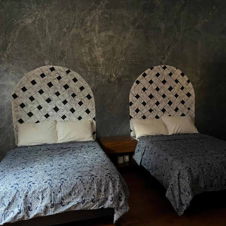 Catedral 304 - Deluxe Queen Room with Two Queen Beds - 3