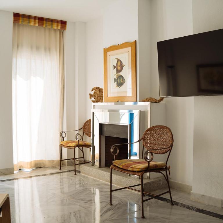 One&lux Marbella House - Bright Beachfront Duplex with Parking, Pool & Gym - Appartamento con 2 Camere da Letto - 60
