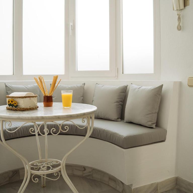 One&lux Marbella House - Bright Beachfront Duplex with Parking, Pool & Gym - Appartamento con 2 Camere da Letto - 52
