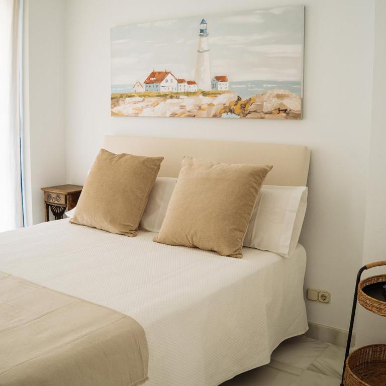 One&lux Marbella House - Bright Beachfront Duplex with Parking, Pool & Gym - Appartamento con 2 Camere da Letto - 1