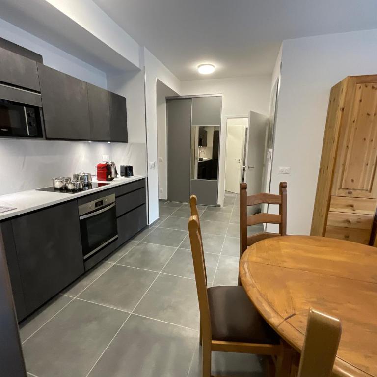 Appartement au pied du Mont-Blanc 2! - Two-Bedroom Apartment - 8