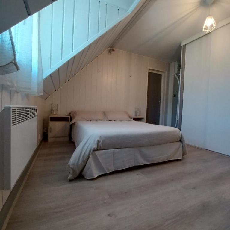 La Suite du Vieux Moulin - Two-Bedroom Apartment - 10