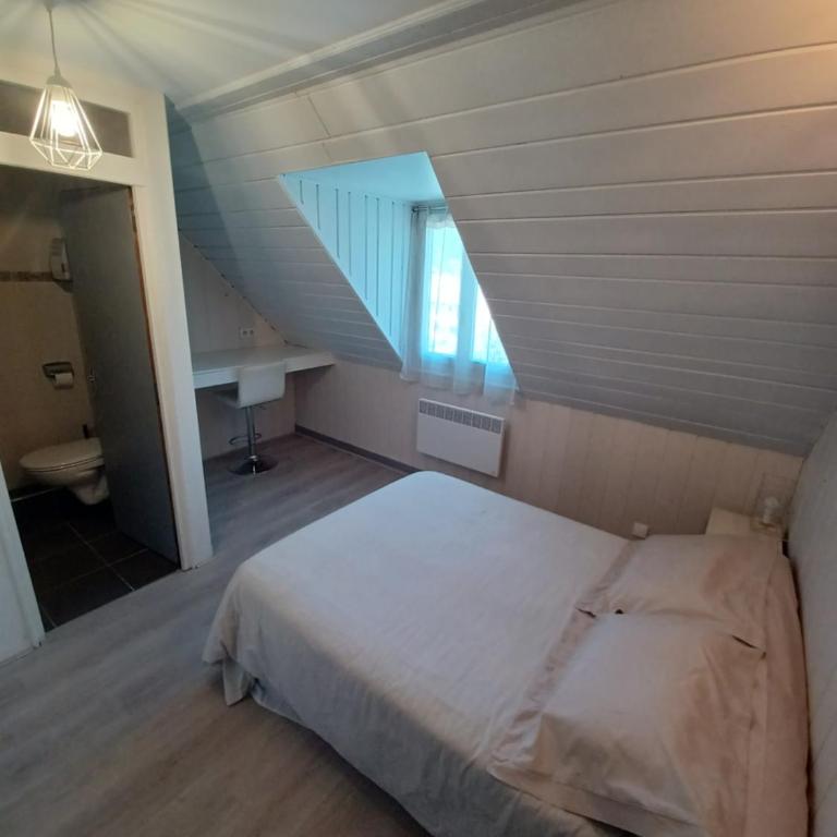 La Suite du Vieux Moulin - Two-Bedroom Apartment - 11