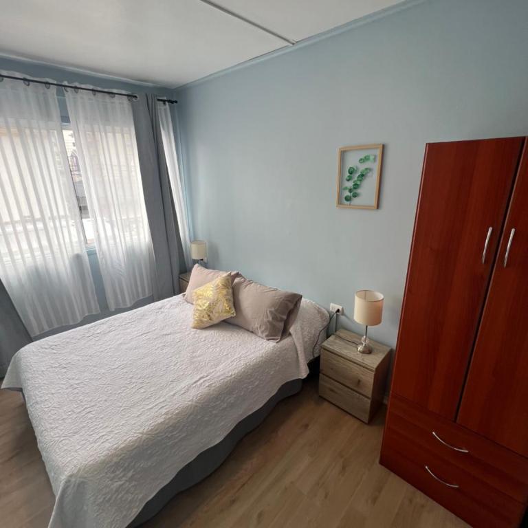Hostal Ravello - Habitación Doble con baño privado externo - 2