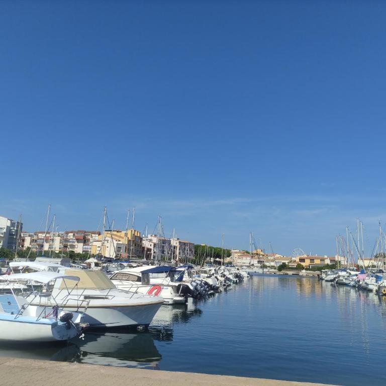 Résidence les caraïbes Cap d'agde - Centre Port- Parking Gratuit-Terrasse - wifi 5G - Appartamento con 1 Camera da Letto - 1