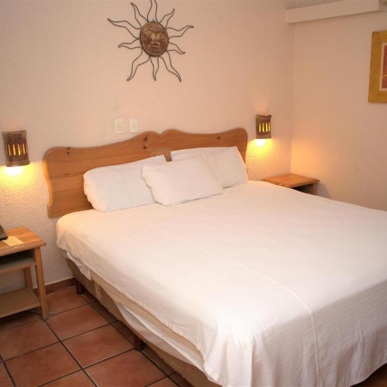 La Concha Beach Hotel & Club - Habitación con cama extragrande. - 5