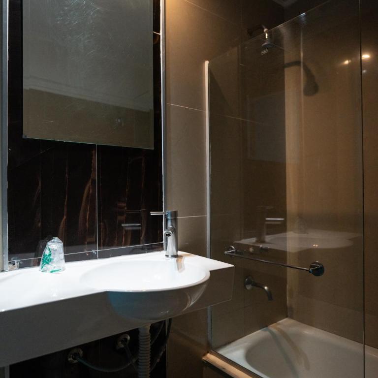 HOTEL AUSONIA - Estudio Estándar - 10