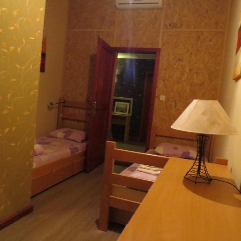 San Art Floating Hostel & Apartments - Dvokrevetna Soba sa Zasebnim Krevetima - 2
