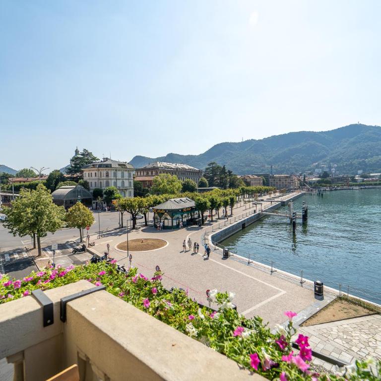 Appartamento esclusivo fronte lago, in centro a Como con garage - Appartamento con 2 Camere da Letto - 51