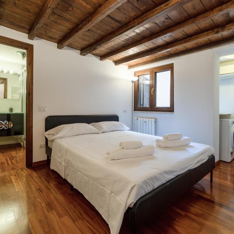 Ciambella Arch Apartment for 6 people @Largo Argentina - Two-Bedroom Apartment - 2