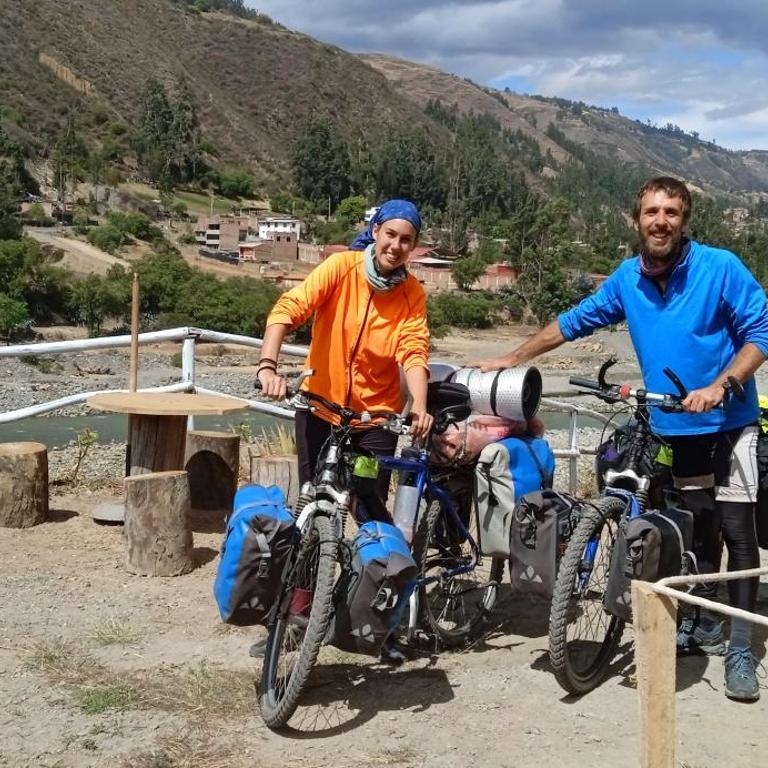 casa montañista lodge & camping - Habitación con cama extragrande y vistas al jardín - 21