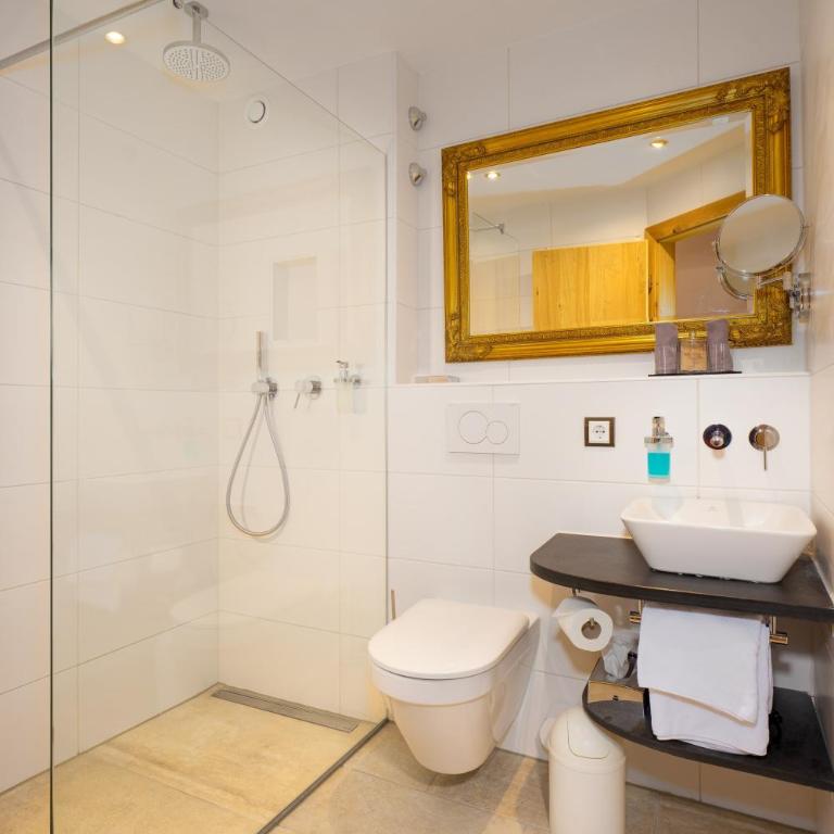 Park Hotel Laim - Deluxe Doppelzimmer mit Dusche - 2