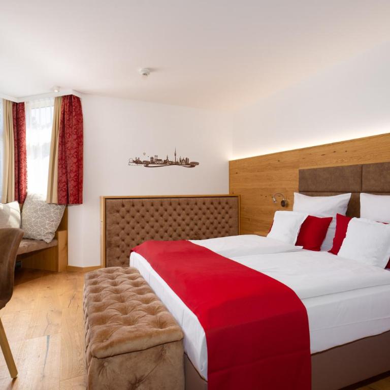 Park Hotel Laim - Deluxe Doppelzimmer mit Dusche - 3
