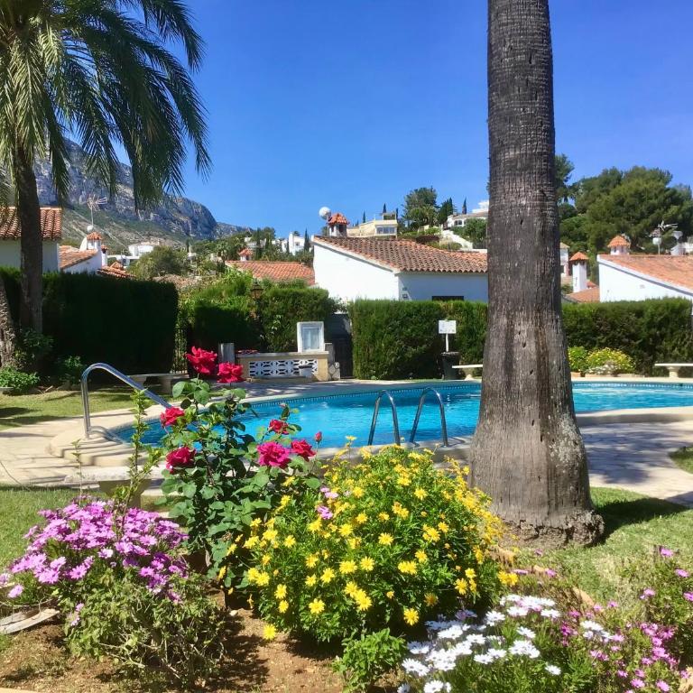 Casa de 2 dormitorios con piscina, 2 terrazas privadas, WIFI, BBQ - Casa de 2 dormitorios - 1