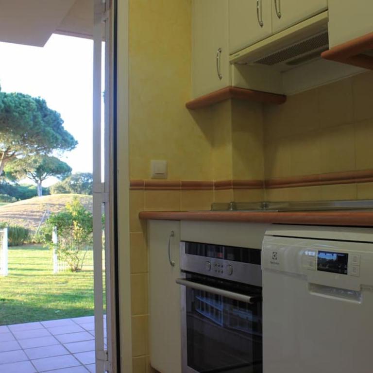 Magnífico Apartamento con jardin y vistas en Novo Sancti Petri - Two-Bedroom Apartment - 17