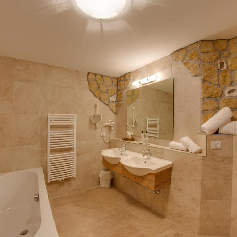 Dorfhotel Beludei - Suite Deluxe con Balcone - 3