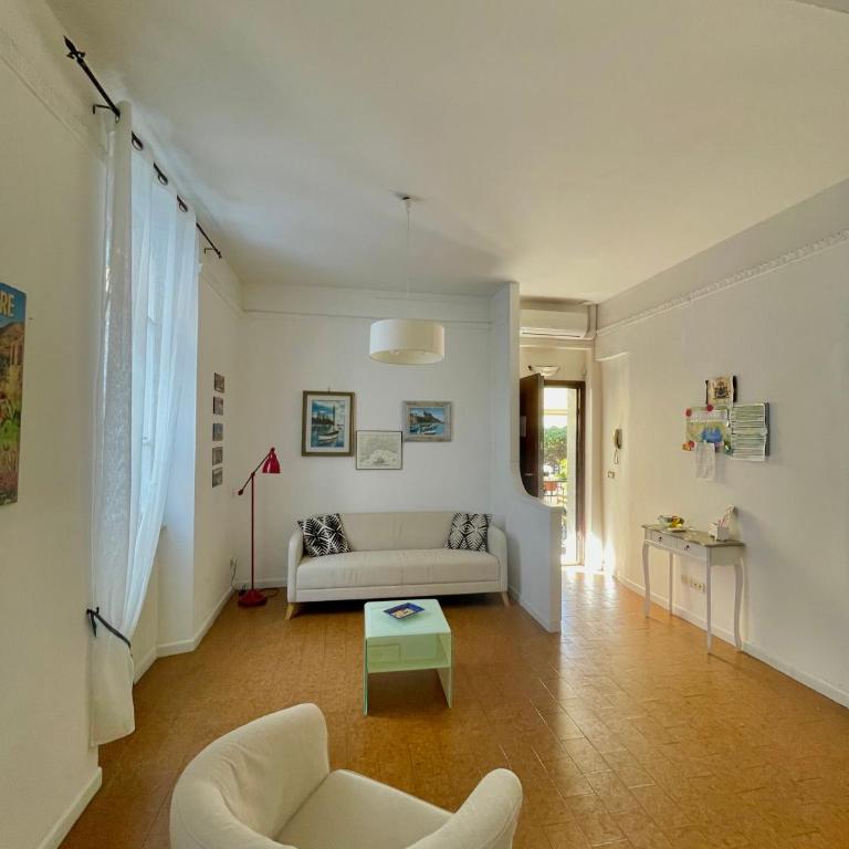 La Casa dei Fiori - Two-Bedroom Apartment - 5