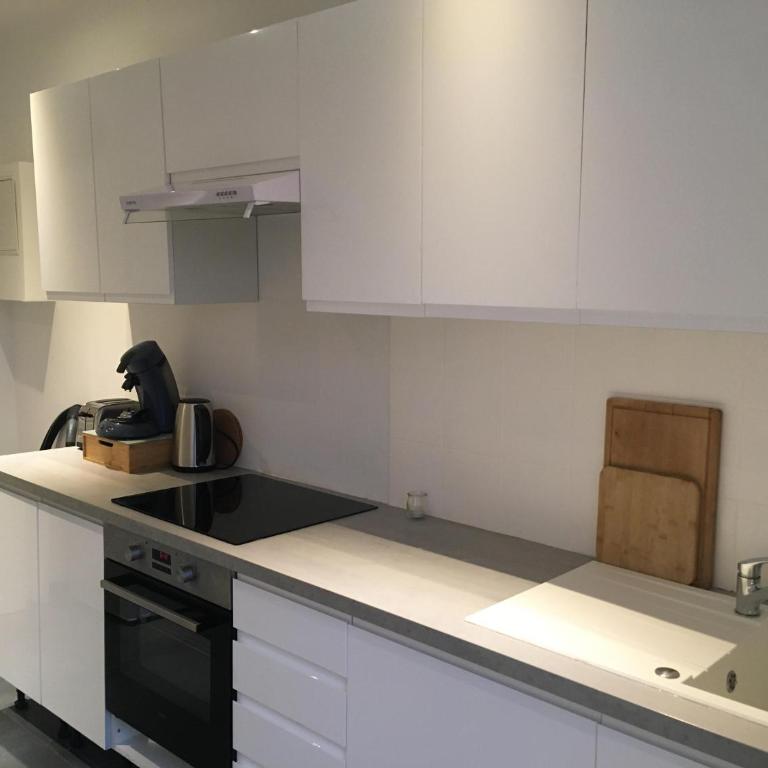 Le Vauban - appartement 2 chambres, salon, cuisine équipée, parking et wifi gratuit - Appartement 2 Chambres - 2