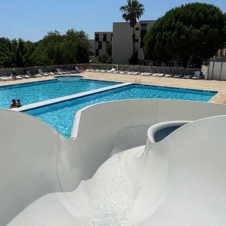 Appartement plage piscine et tennis inclus - One-Bedroom Apartment - 4
