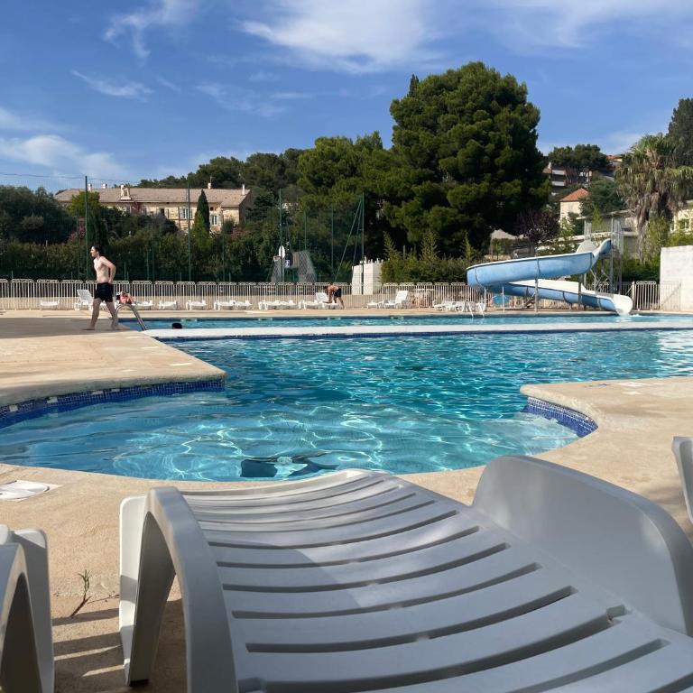 Appartement plage piscine et tennis inclus - One-Bedroom Apartment - 37